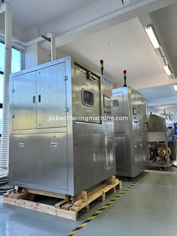 Le type en lots de PCBA lavent au jet la machine de deflux avec 3 tubulures de jet 2 couches de PCBA d'armoire du panier 1wash