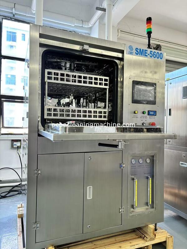 Éliminer les taches sur PCBA à l'aide d'un agent de nettoyage chimique SME-5600L application principale PCBA électronique automobile PCBA militaire PCBA aérospatiale PCBA télécom PCBA appareil médical PCBA compteurs numériques PCBA MachineFeatu