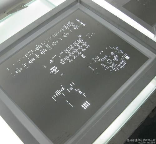 Machine de nettoyage de pouces 29*29 de taille de soudure de pochoir liquide à base d'eau de pâte pour le pochoir et la carte PCB imprimée incorrectement