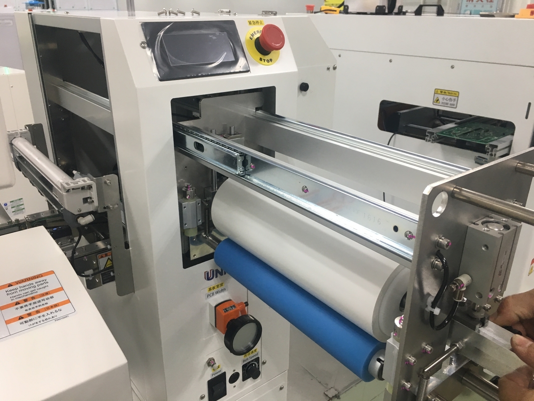 300mm largeur rouleau de papier blanc 20m Circuit imprimé Machine de nettoyage ESD Cutless papier adhésif